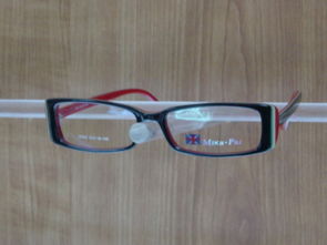 專業(yè)醫(yī)學驗光，平價品質眼鏡 南京東路寫字樓迎來全新眼鏡直銷店